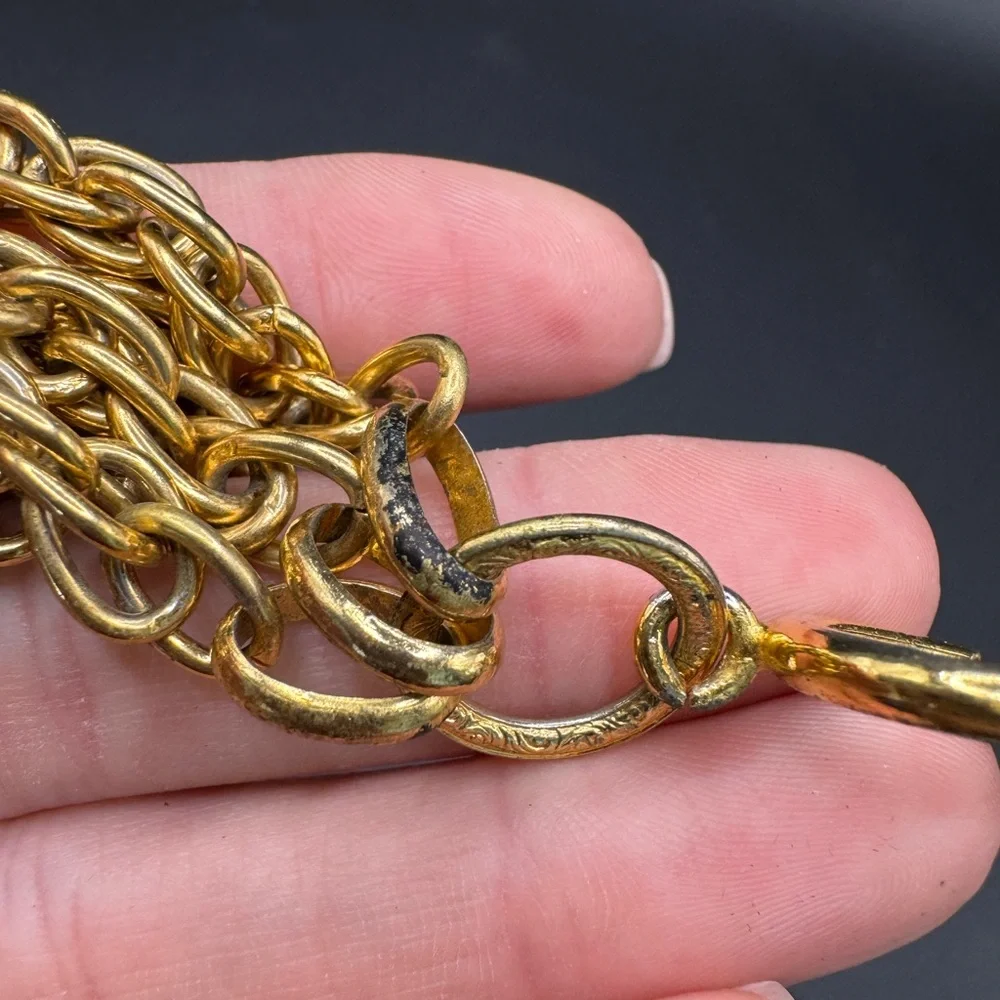 LOT 1556 24K gold plated CHANEL vintage bracelet